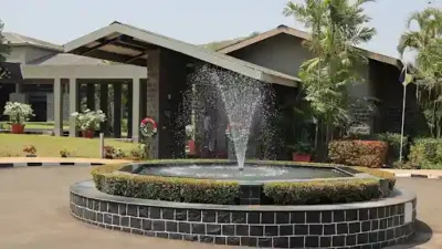 Great Eastern, Lonavala